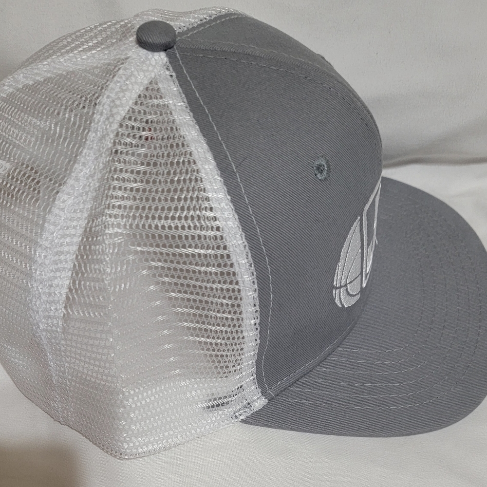 Bud Light hat - Picture 3 of 4